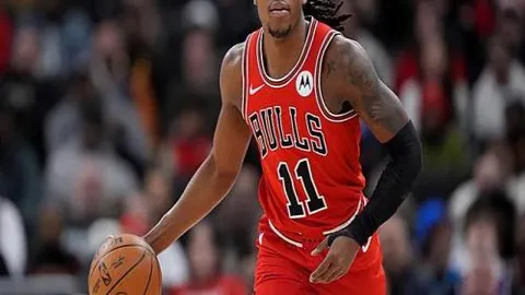 奥利弗领衔辽宁大胜广州，五首发齐发力，鄢手骐神射立功，李晓旭表现惊艳